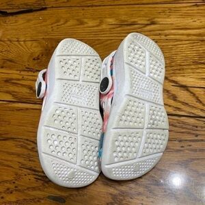 Jaybees Baby Toddler Size 6/7 Tie  Dye Slip On Clogs Sandals Shoes.